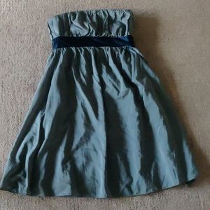 GAP Strapless dress with pockets sz 6